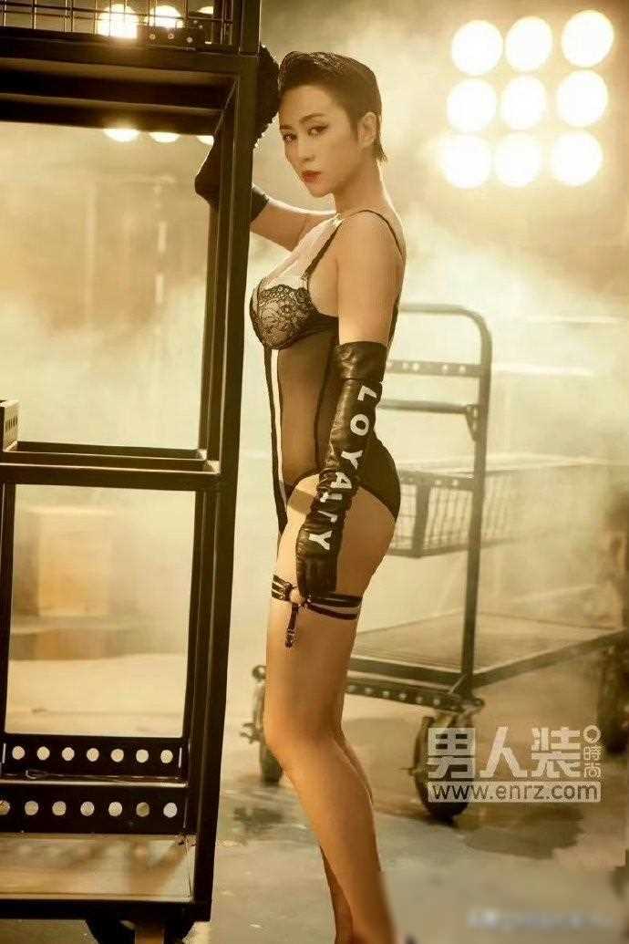 马丽男人装封面大片(图3)